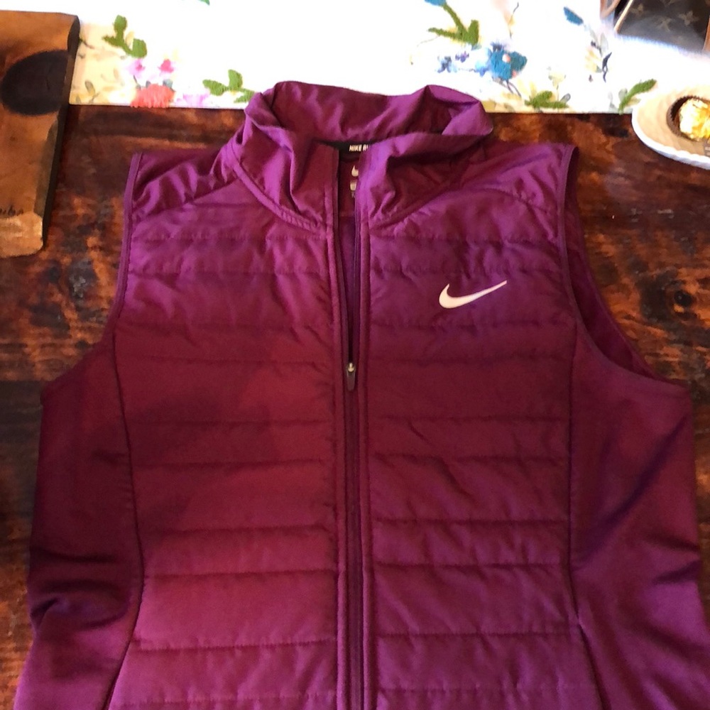 Nike women’s vest
